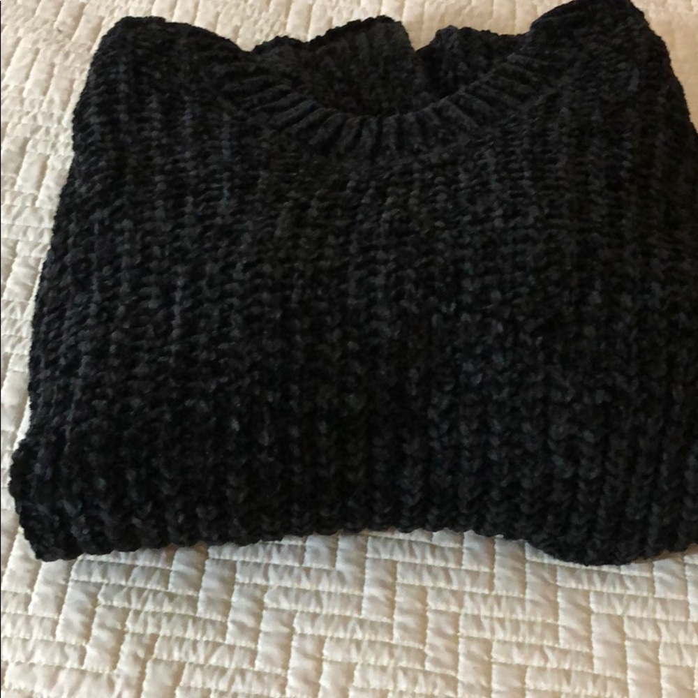 CHENILLE OH SO SOFT  V BACK SWEATER - Picture 5 of 7
